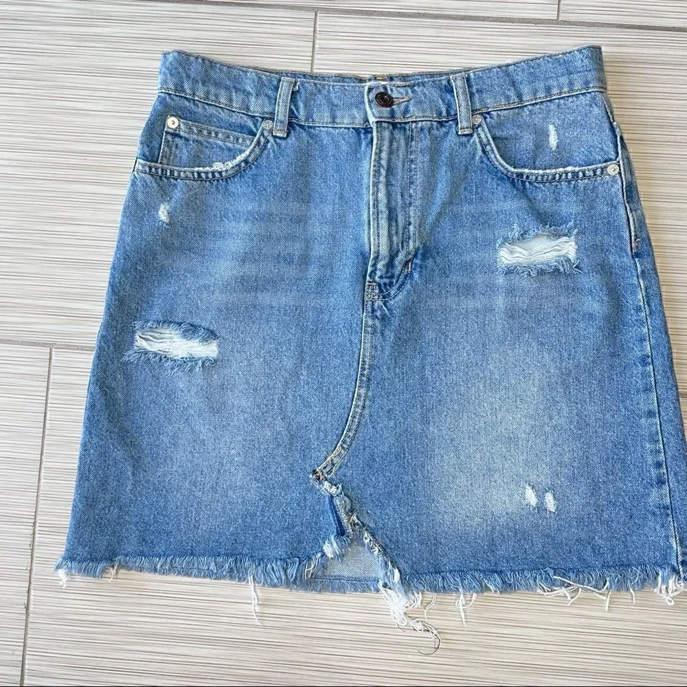 We the Free Hallie Washed Denim Distressed Skirt Size 28